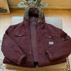 Manchester United Men’s Coat with Faux Fur Hood , Size: Large,
07/08